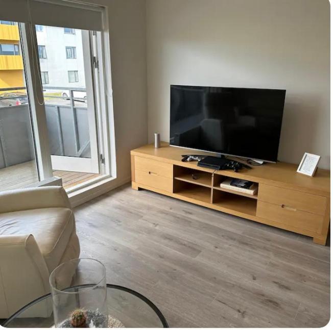 Apartment Close To The Airport 케플라비크 외부 사진